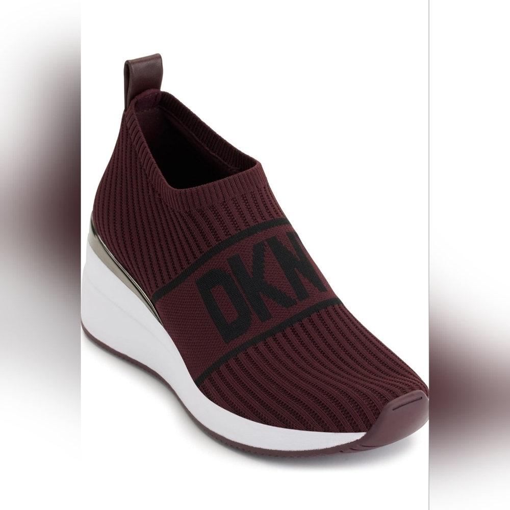DKNY Slip on wedge sneakers Like New size 10